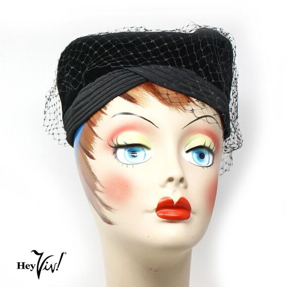 Vintage Black Velvet Hat Pillbox Turban Cocktail Style w Veil Union Tag -Hey Viv - Picture 1 of 7